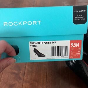 Rockport Black Plain Pumps for Women
